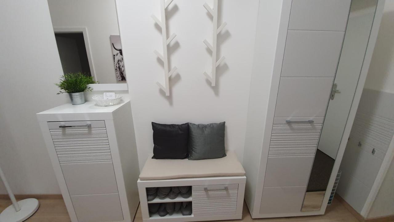 Le Monde Apartment Bratislava - Amazing 5Bdr In Downtown المظهر الخارجي الصورة